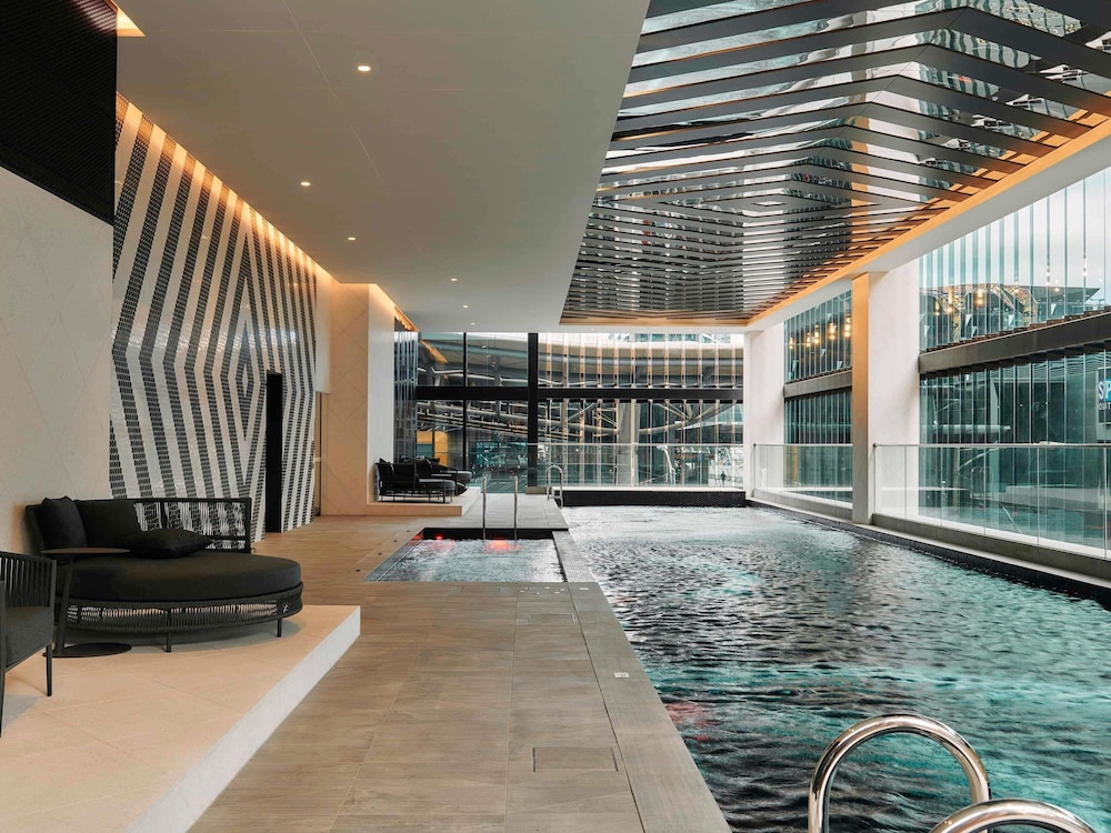 Movenpick Hotel Melbourne On Spencer 38/75