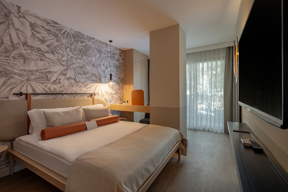 Oli Hotel 4/47