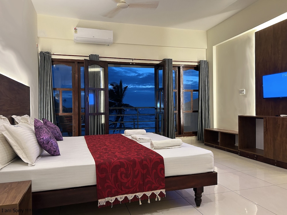 The Ocean Park Beach Resort 10/45