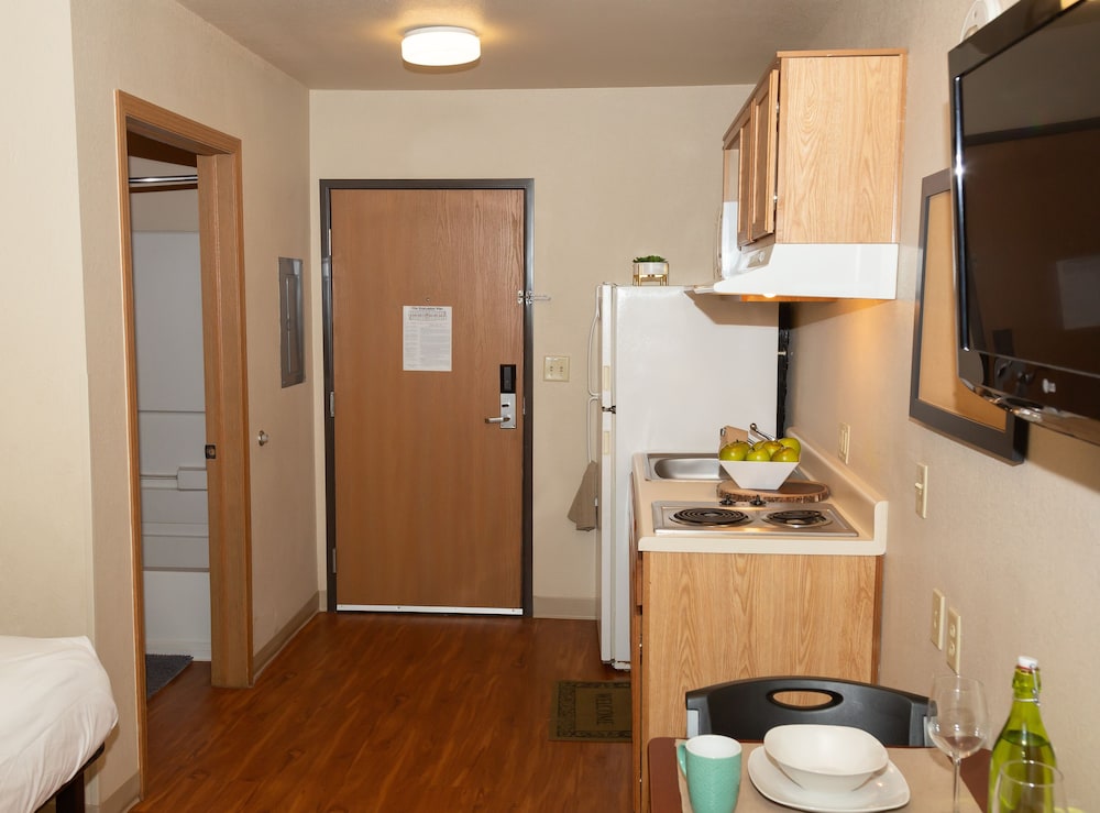 Siegel Select Alexandria (Ex Sun Suites Of Alexandria) 11/23
