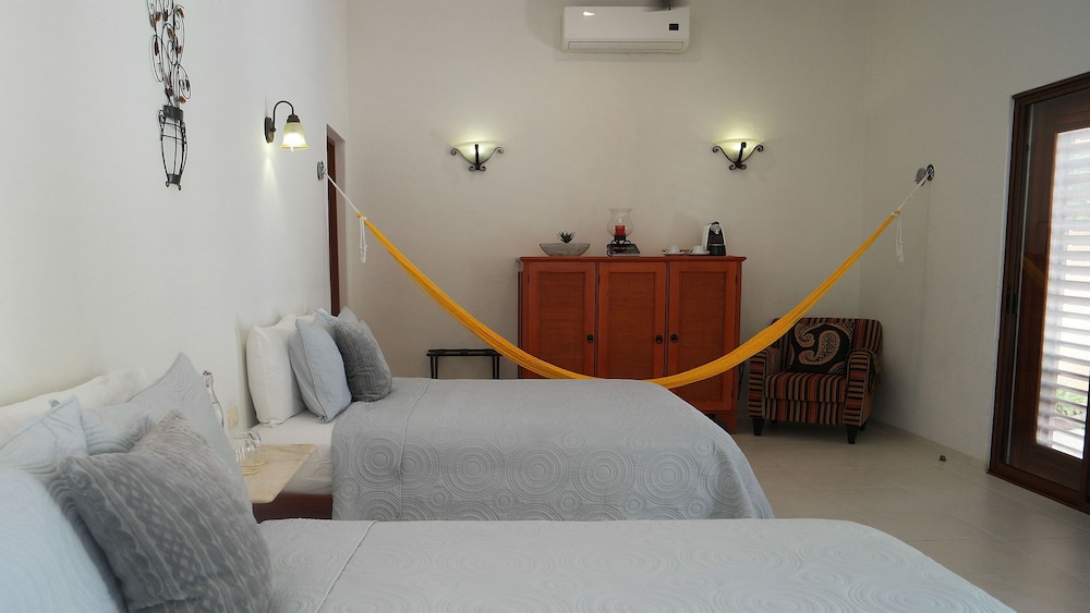 Hotel Merida Santiago 39/78