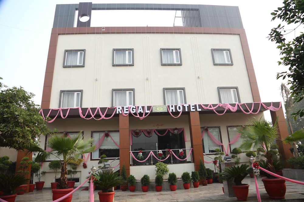 Regal Hotel And Restaurant 4/39