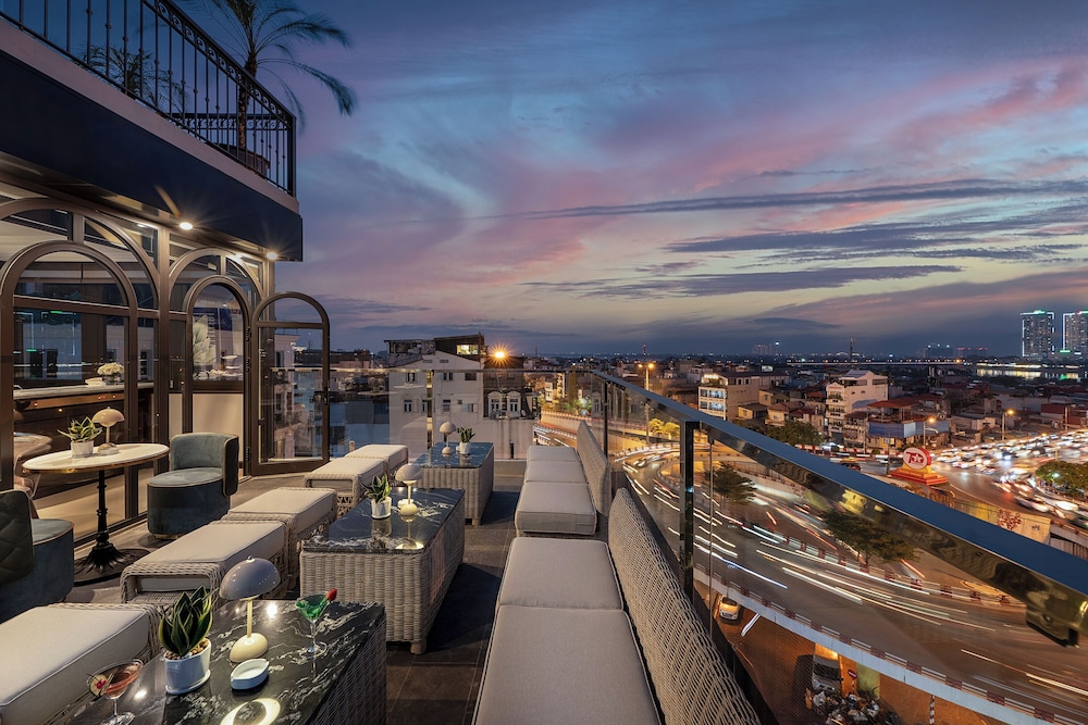 The Q Boutique Hotel 37/41