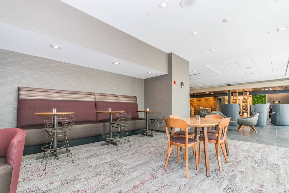 Courtyard By Marriott West Springfield 35/45