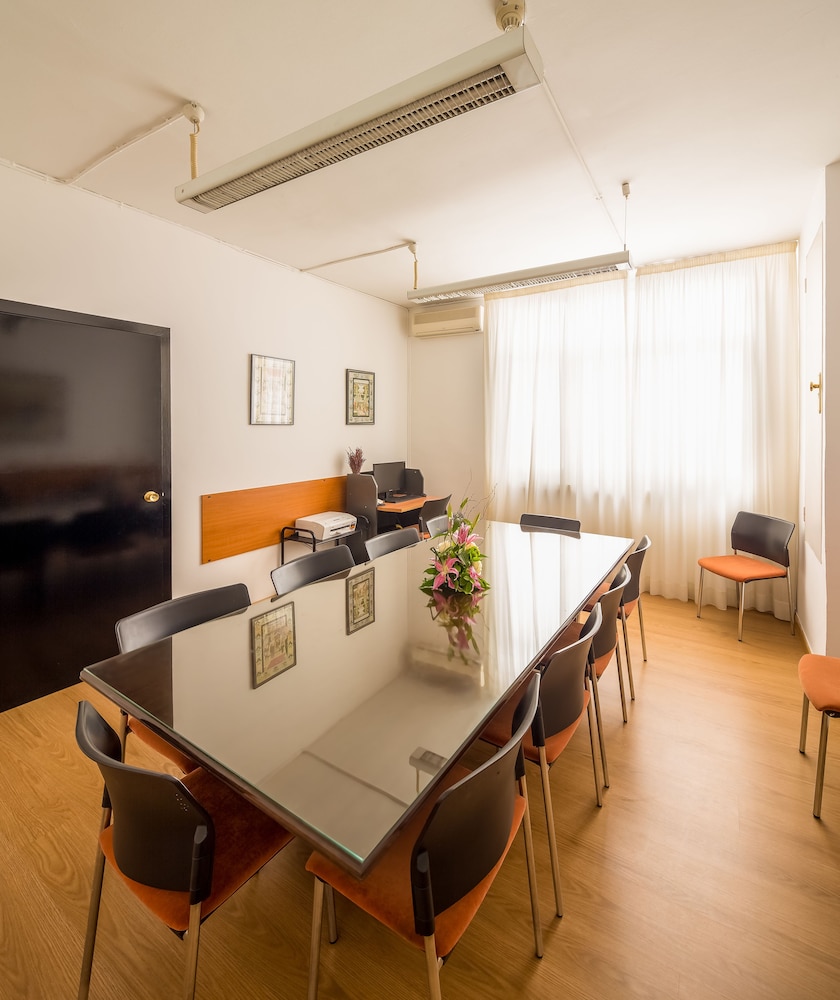 Aparthotel Bertran 93/109