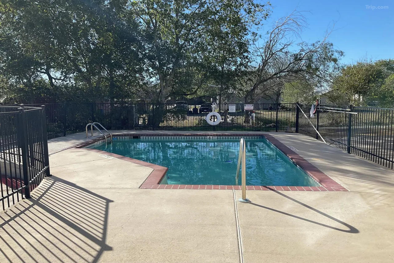 Quality Inn & Suites Yorktown 5/9