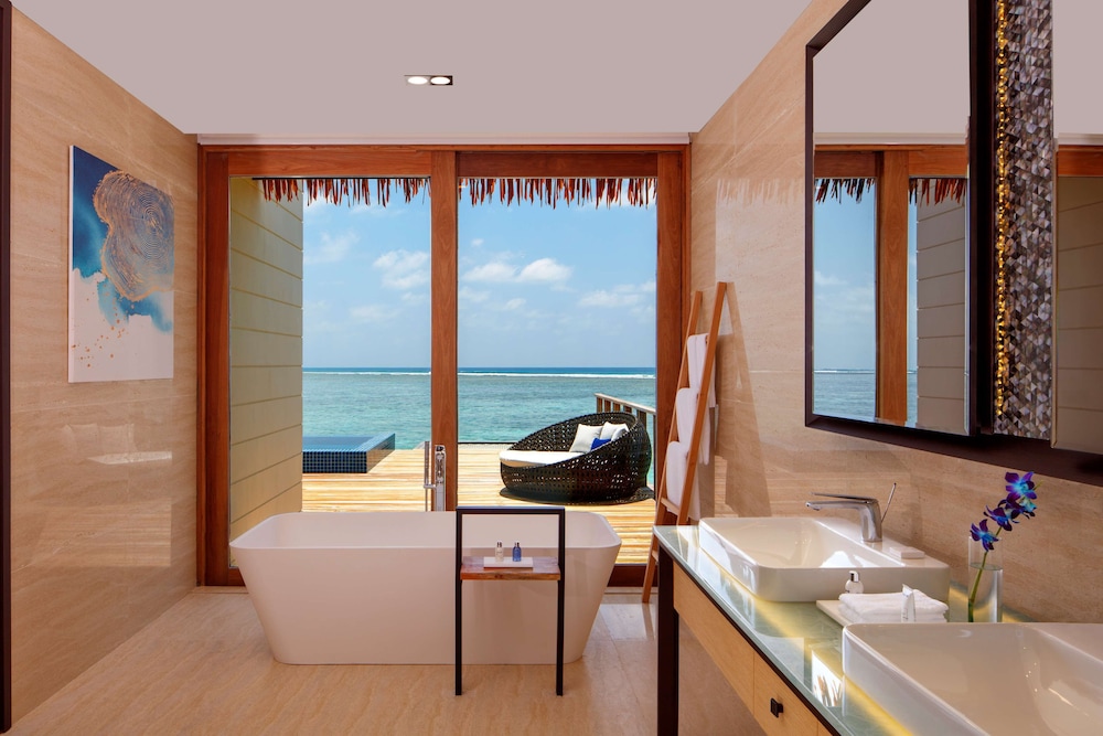 Radisson Blu Resort Maldives 71/72