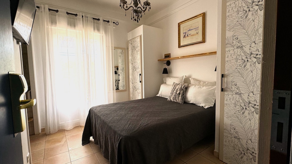 Hôtel Les Flots Bleus 10/36