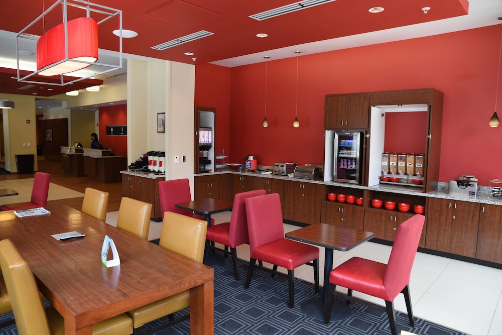 TownePlace Suites Lawrence Downtown 29/32