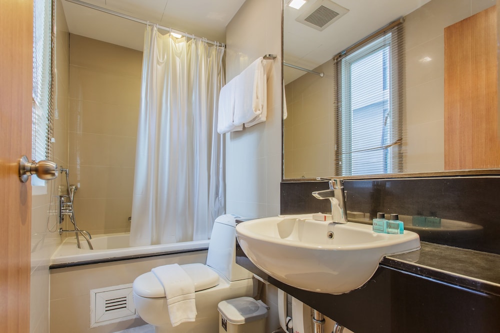 D Varee Montara Thonglor 25 68/70
