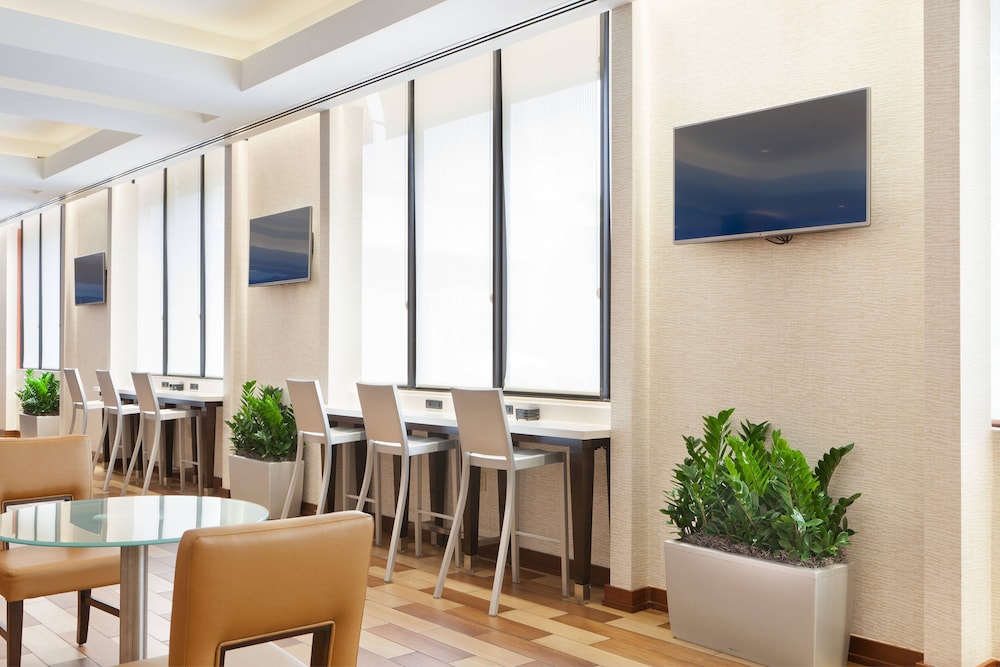 Marriott Miami Airport 60/65