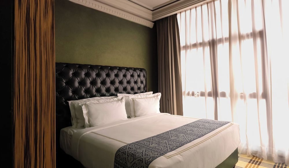 1969 D Kelly Hotel 18/50