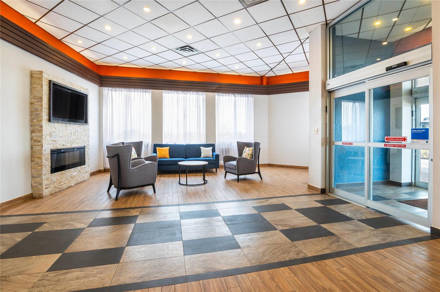 Comfort Inn & Suites Barrie 46/51