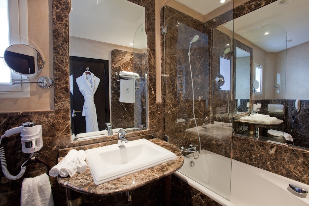 Art Palace Suites Spa Chateaux Hotels Collection 77/78