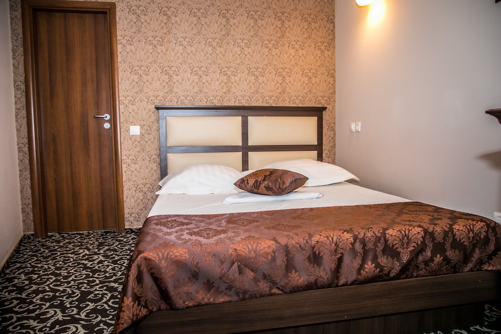 Hotel Megalos 25/40