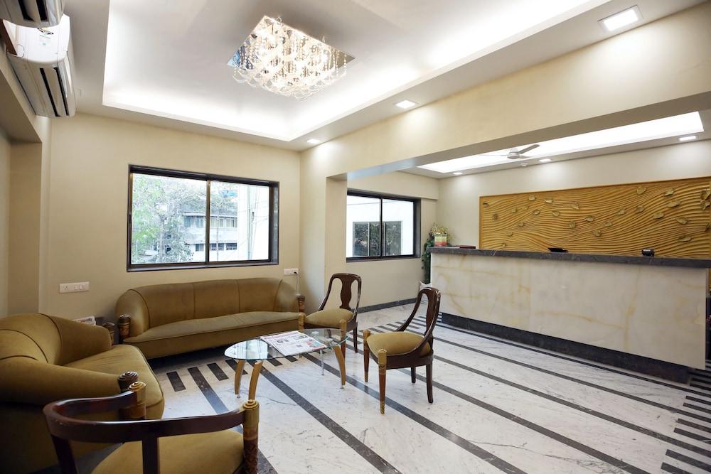 Hotel Bombay International 14/16