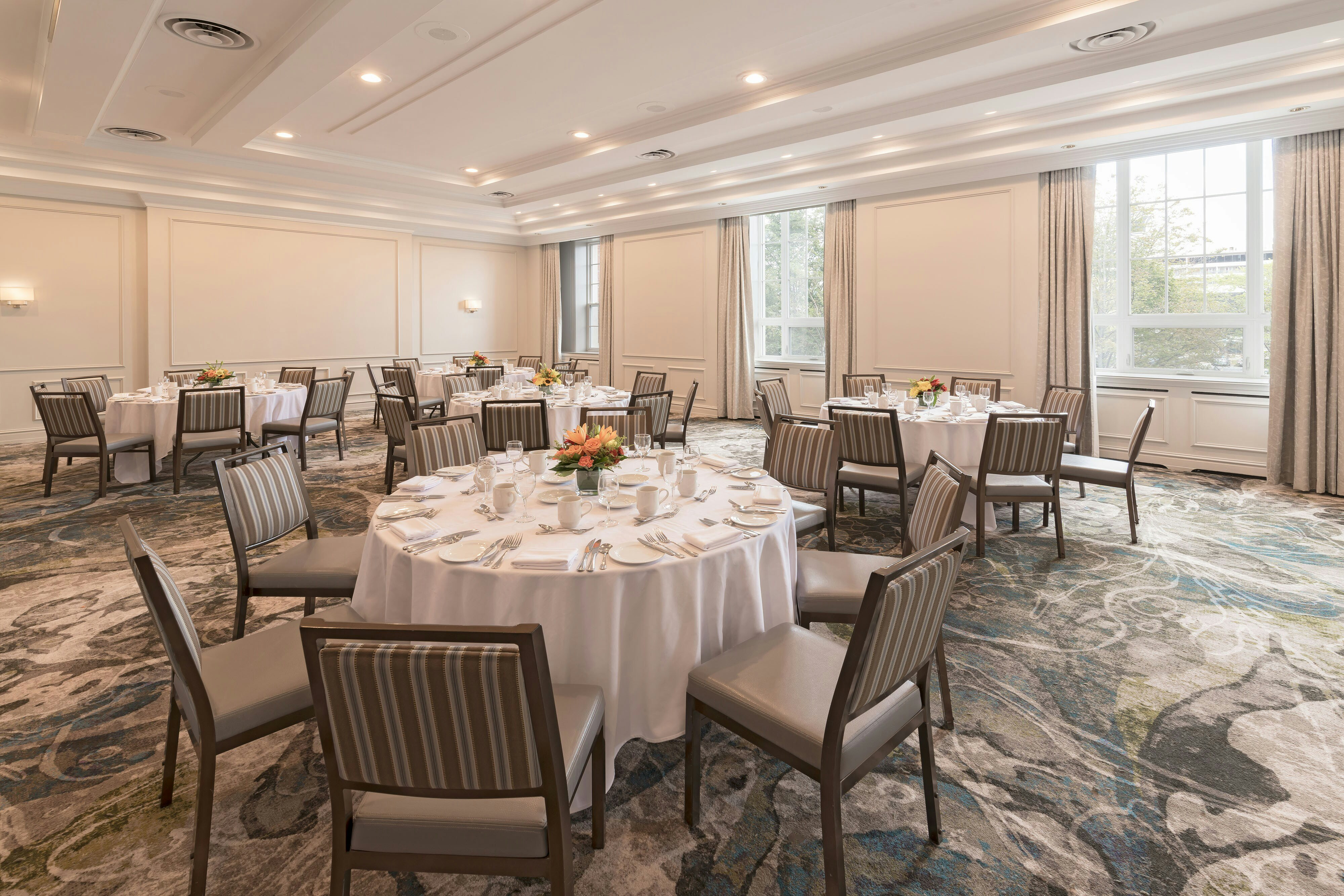 WESTIN NOVA SCOTIAN HOTEL 40/66