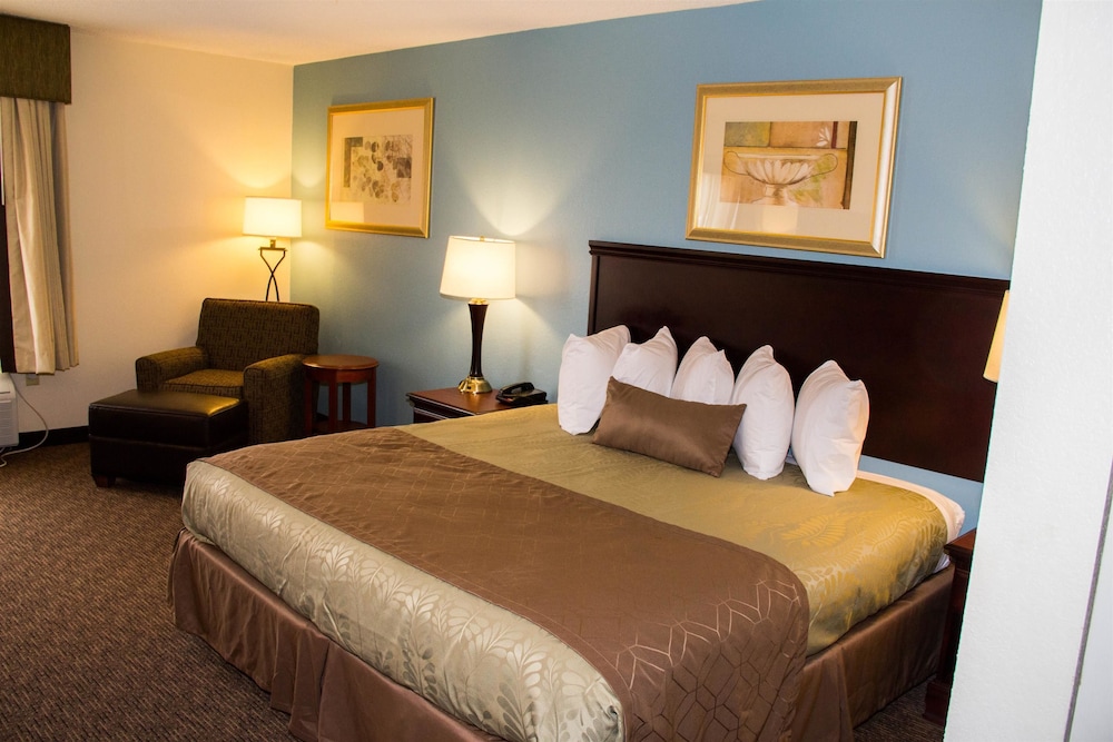 Best Western Plus Sikeston 13/37
