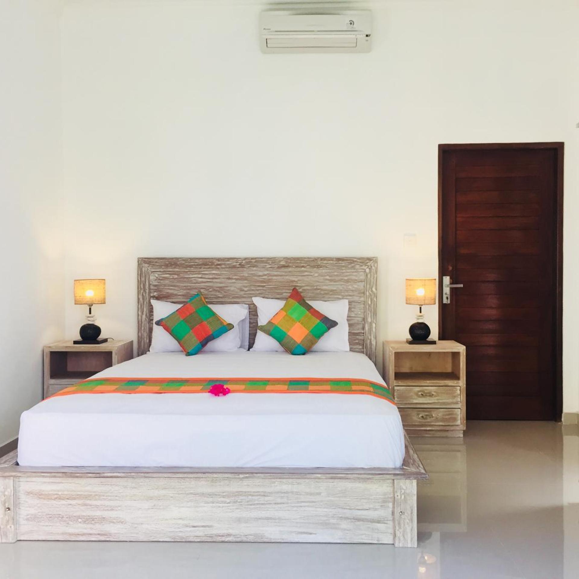 Deluxe, Double or Twin Bed