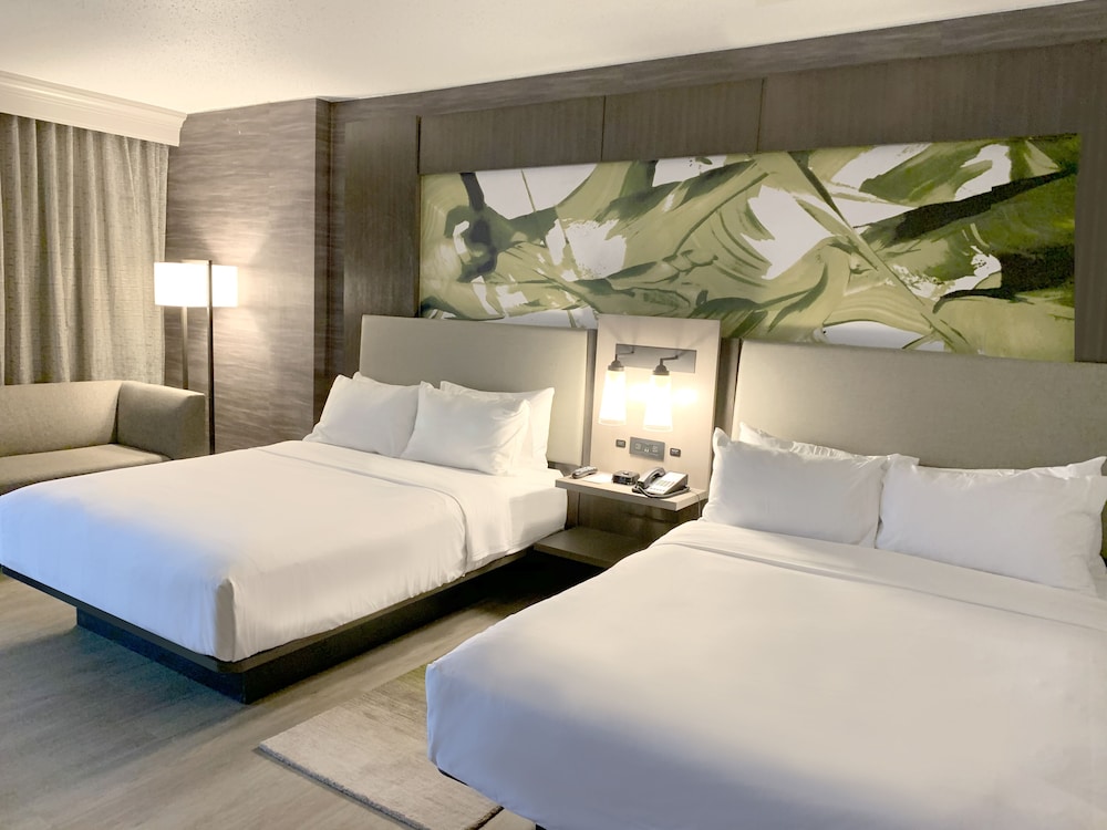 Dallas/Fort Worth Marriott Hotel & Golf Club at Champions Circle 7/33
