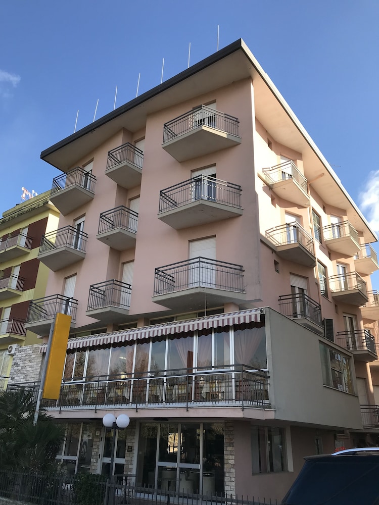 Hotel Naica 1/42