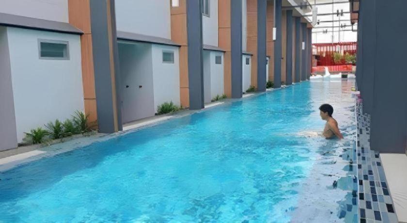 Z2 Boutique Hotel 51/56