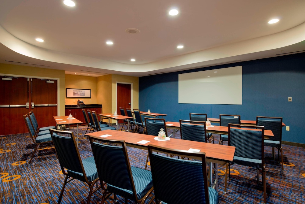 Courtyard by Marriott Jacksonville Flagler Center 41/43