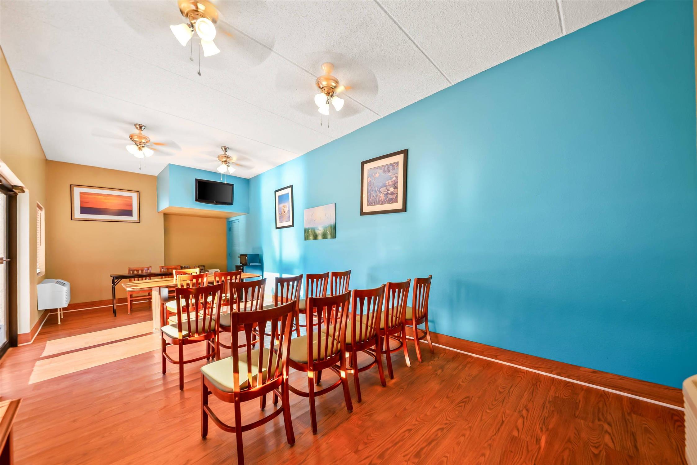 Quality Inn Weeki Wachee - Spring Hill 35/52