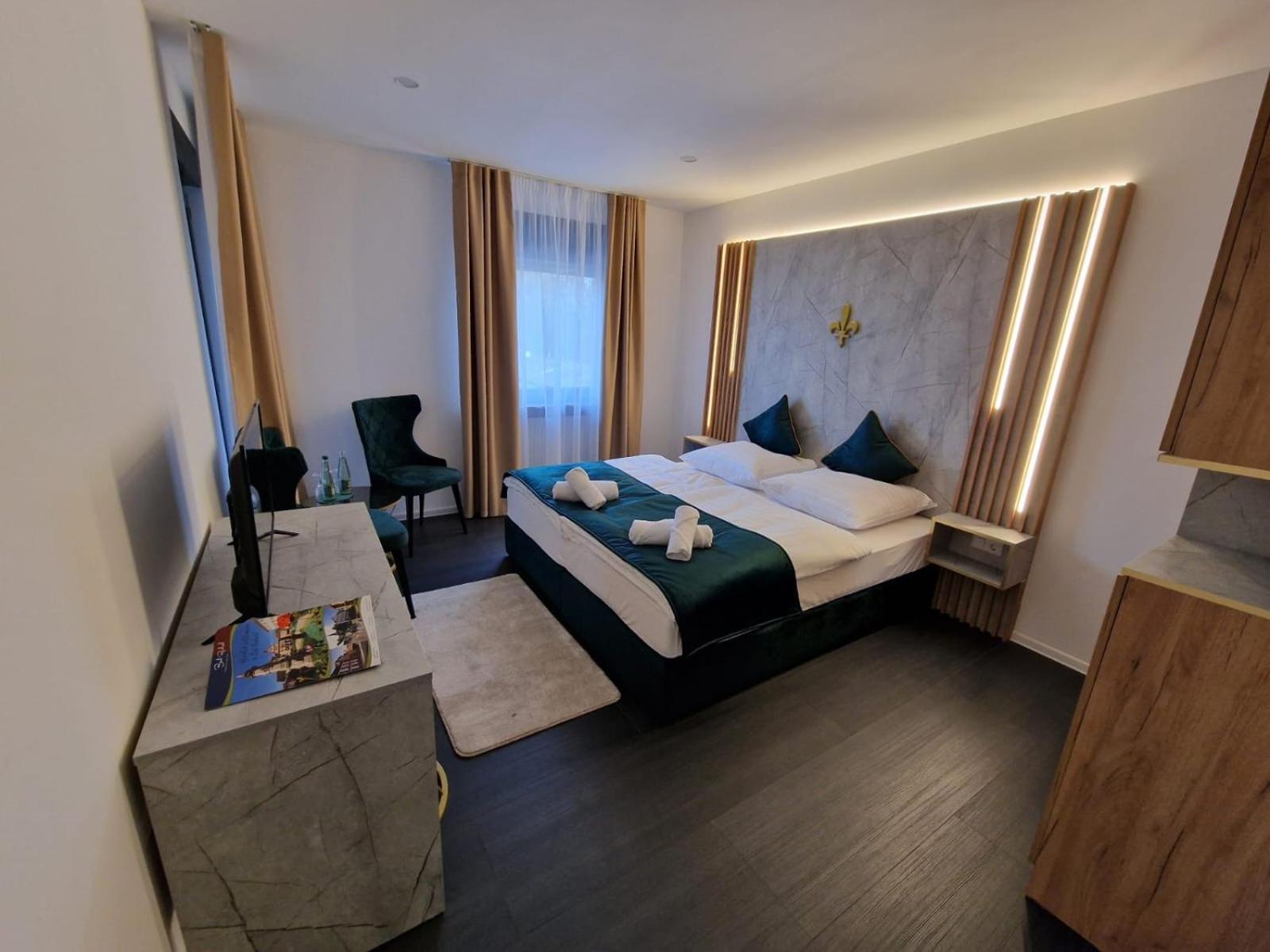 Lilium Resort Hotel & Restaurant 11/25