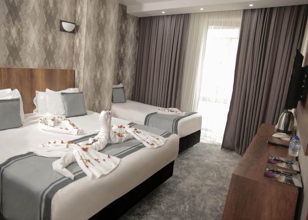 Airport Express Hotel 23/40