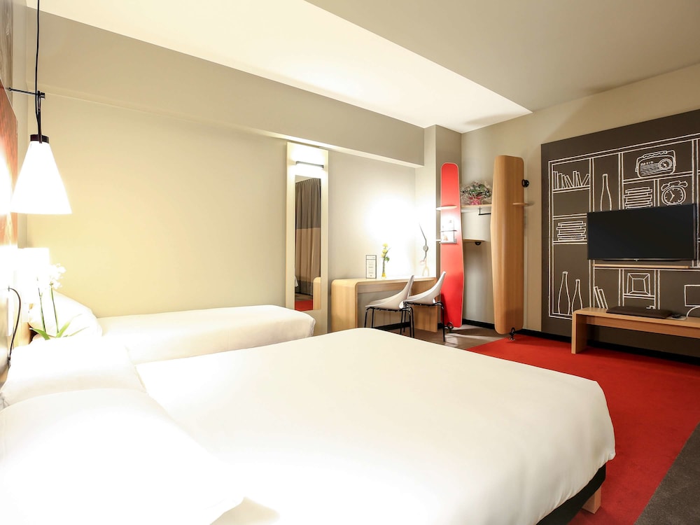 Ibis Niort Est Mendes France 7/47