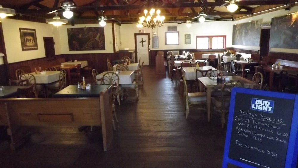 Shep's Miners Inn 33/50