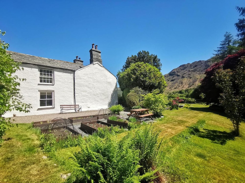 Seatoller House 41/44