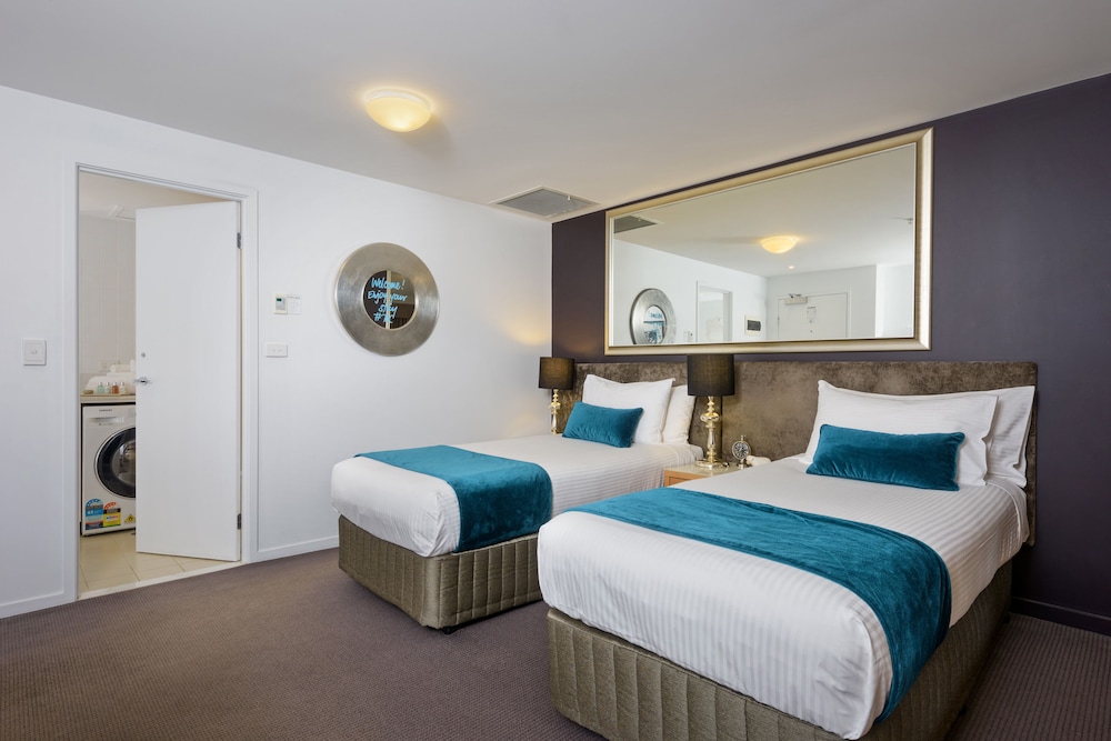 Heritage, Suite, King Bed