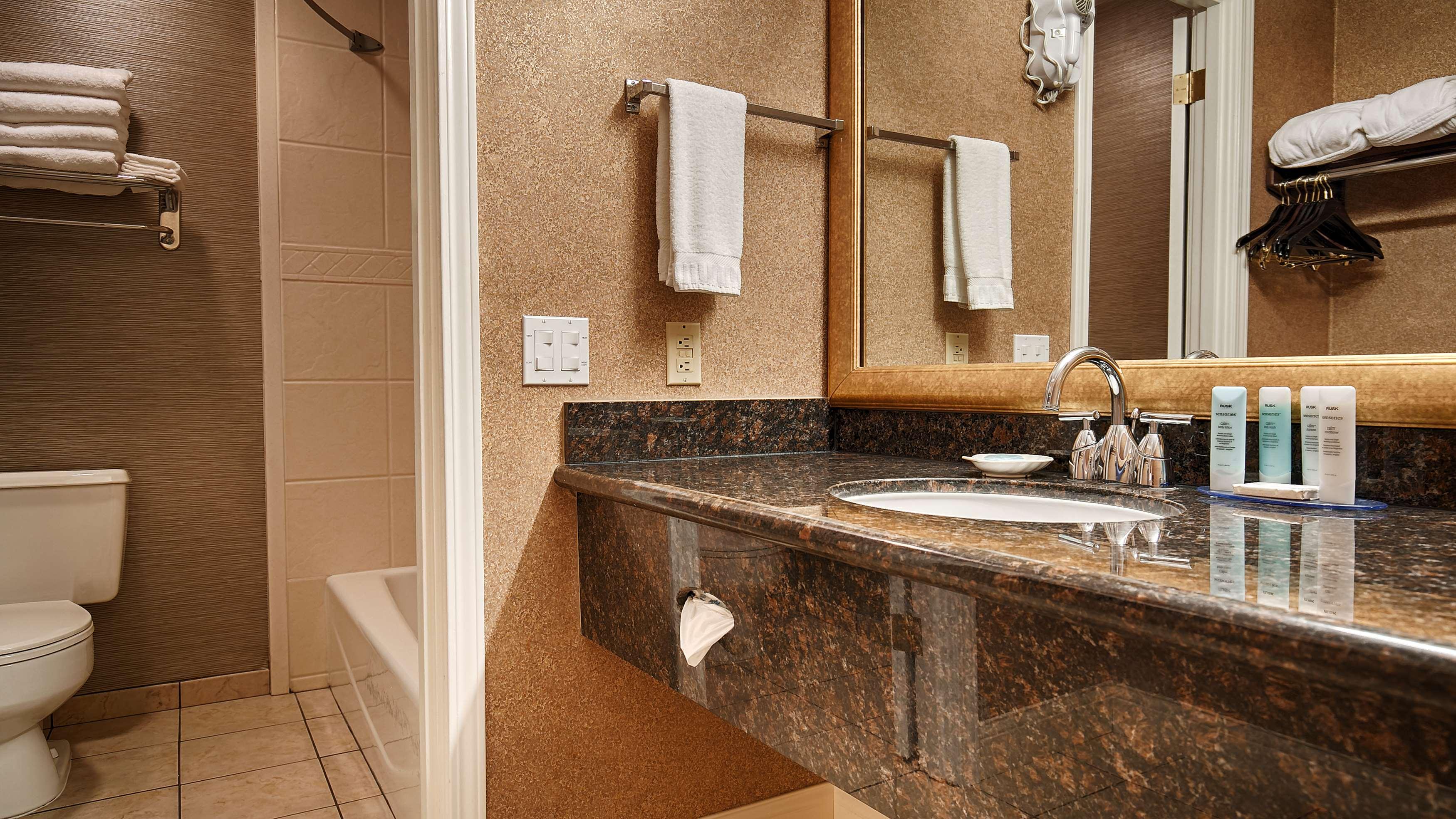 غرفة، Best Western Plus Humboldt Bay Inn 4/6