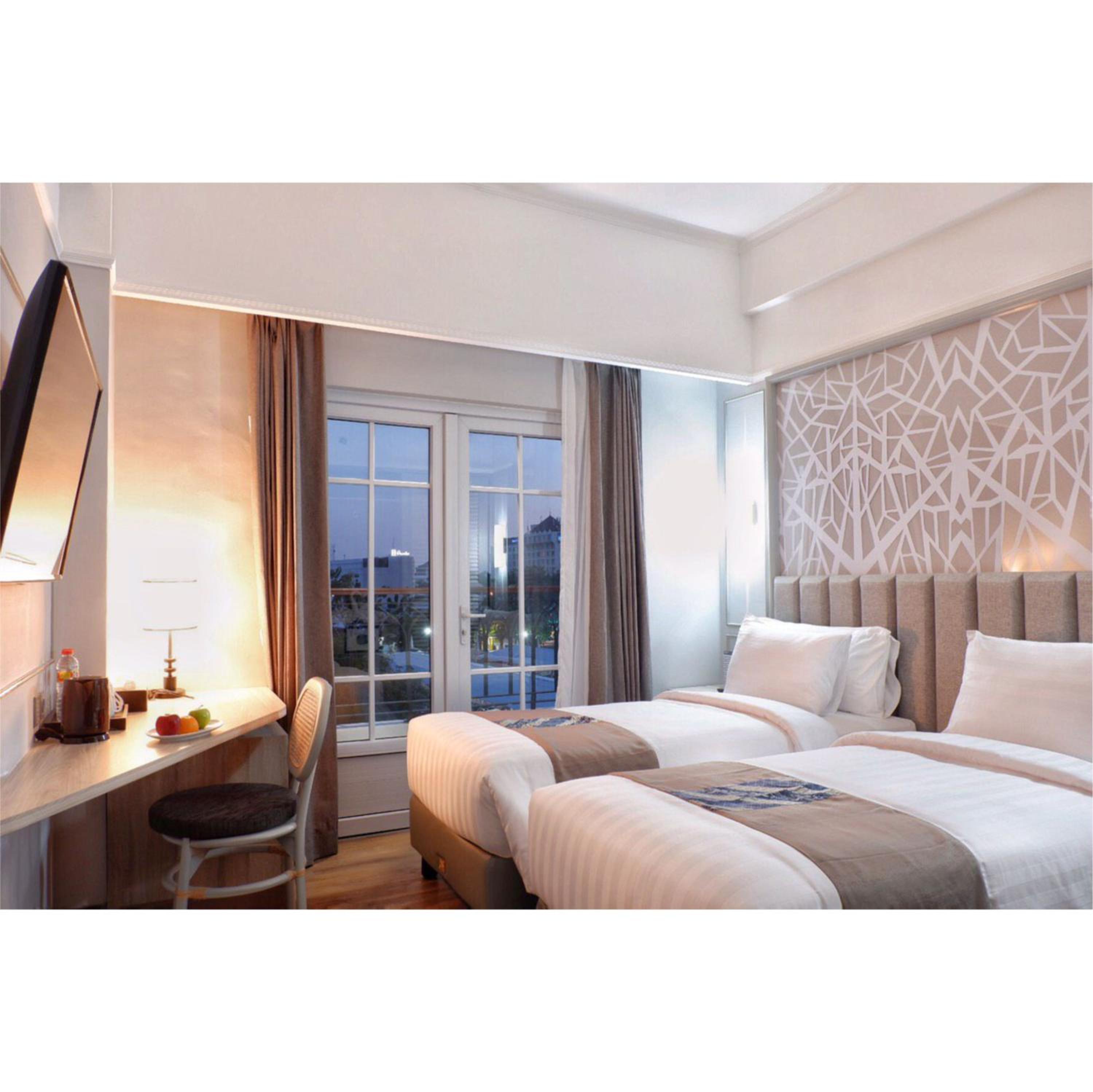 Deluxe, Queen Bed