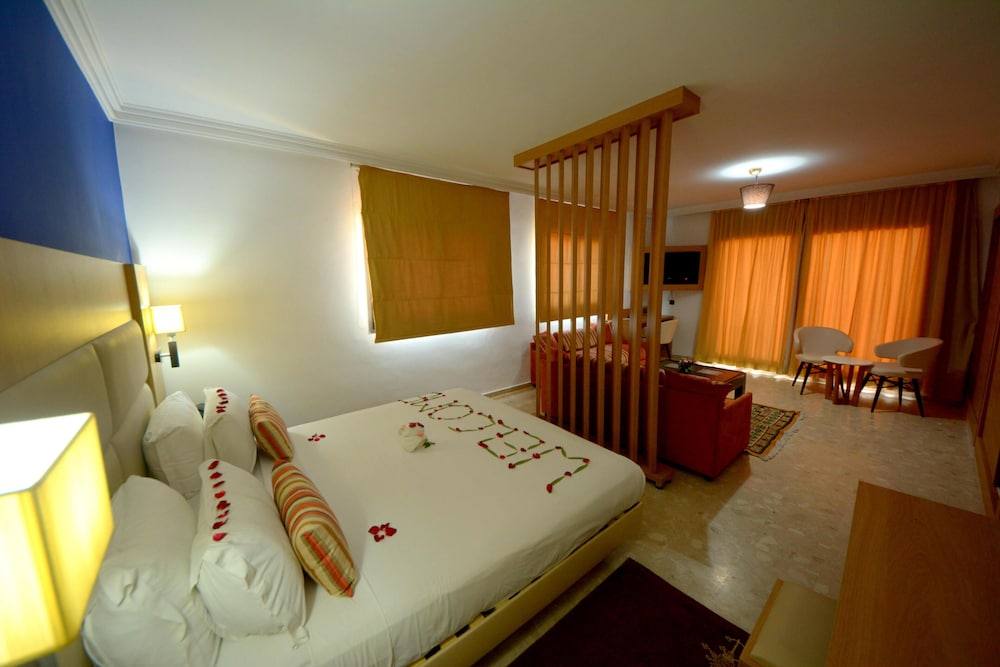 Hotel Oasis and Spa 16/50