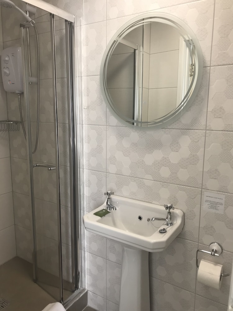 Highcliffe Hotel 48/48