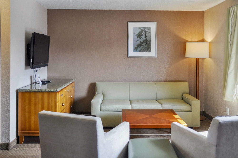 Rodeway Inn Fargo 26/39