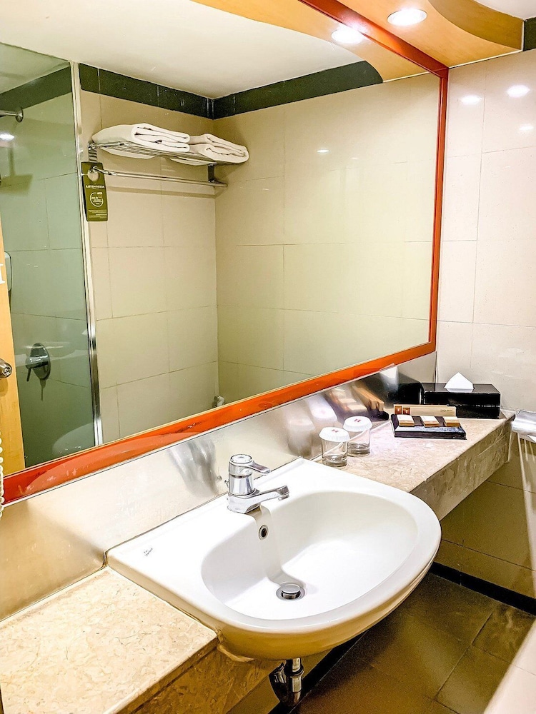 Tamarin Hotel Jakarta 25/28