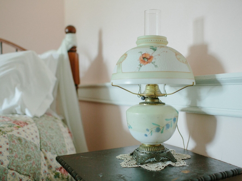 Cave Hill Farm Bed and Breakfast 20/50