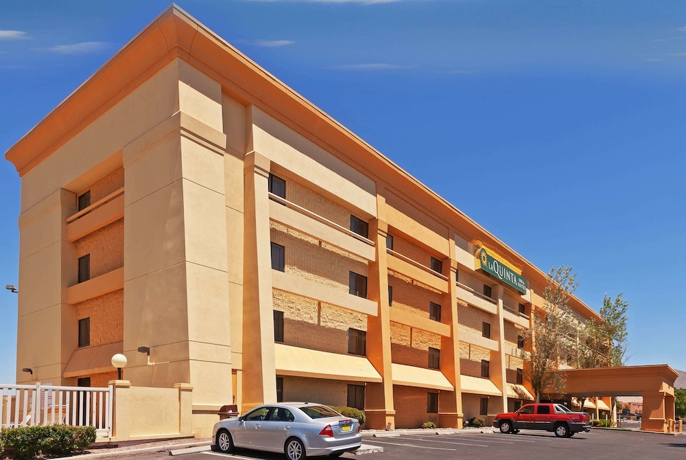 La Quinta Inn & Suites by Wyndham El Paso West Bartlett 3/20