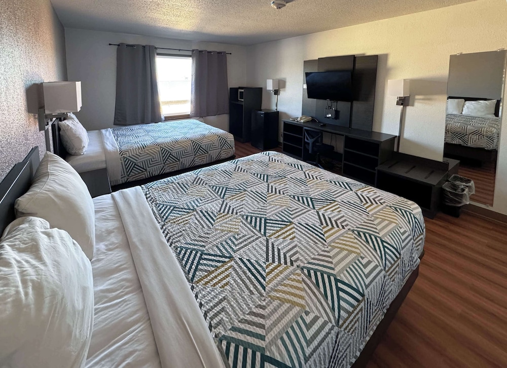 Motel6 Fond Du Lac, WI 37/52