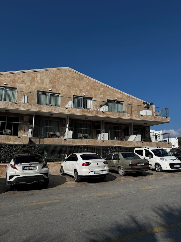 Charisma de Luxe Hotel in KUSADASI