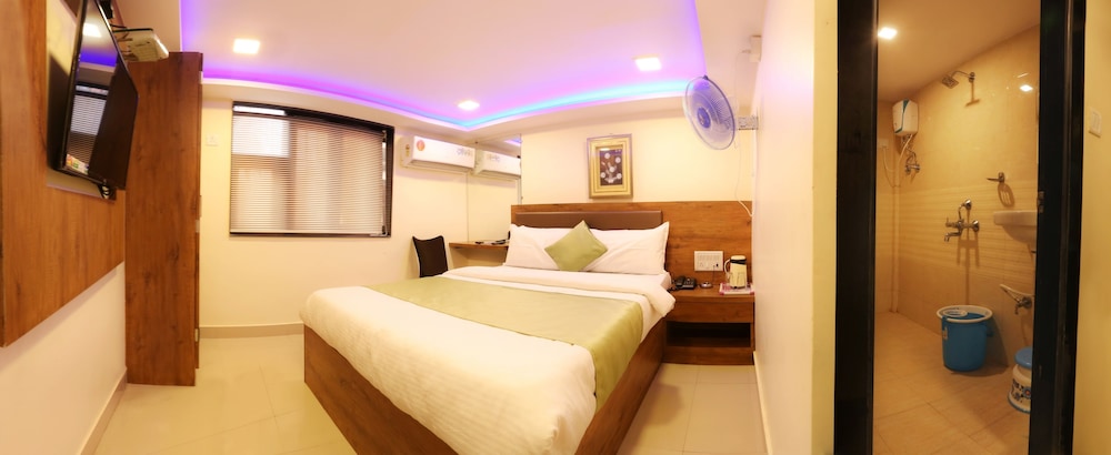 Hotel Happyland 15/29