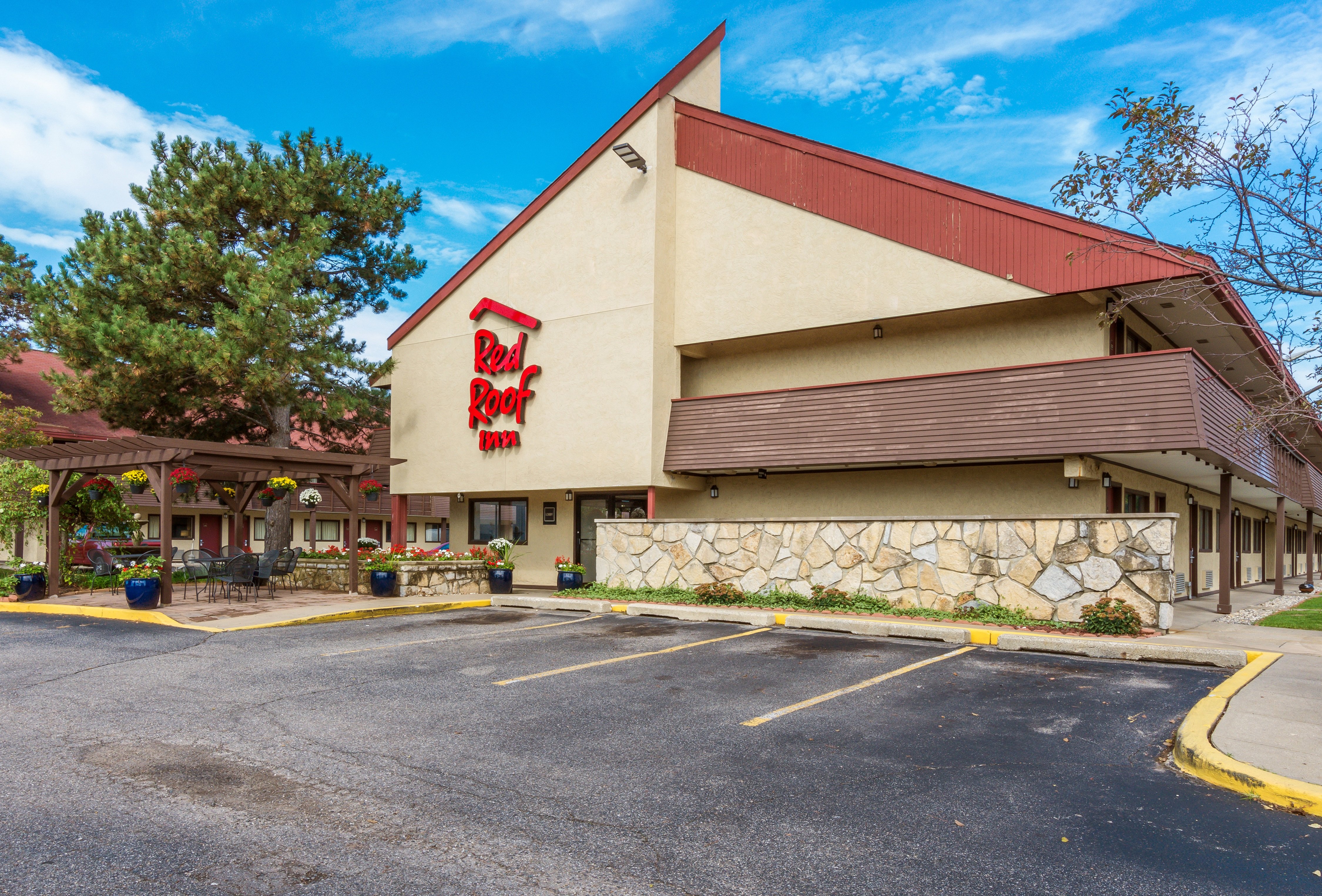 Red Roof Inn Grand Rapids Airport 30/33