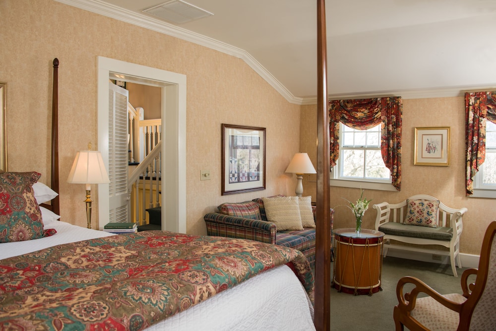 The Inn at Ormsby Hill 11/69