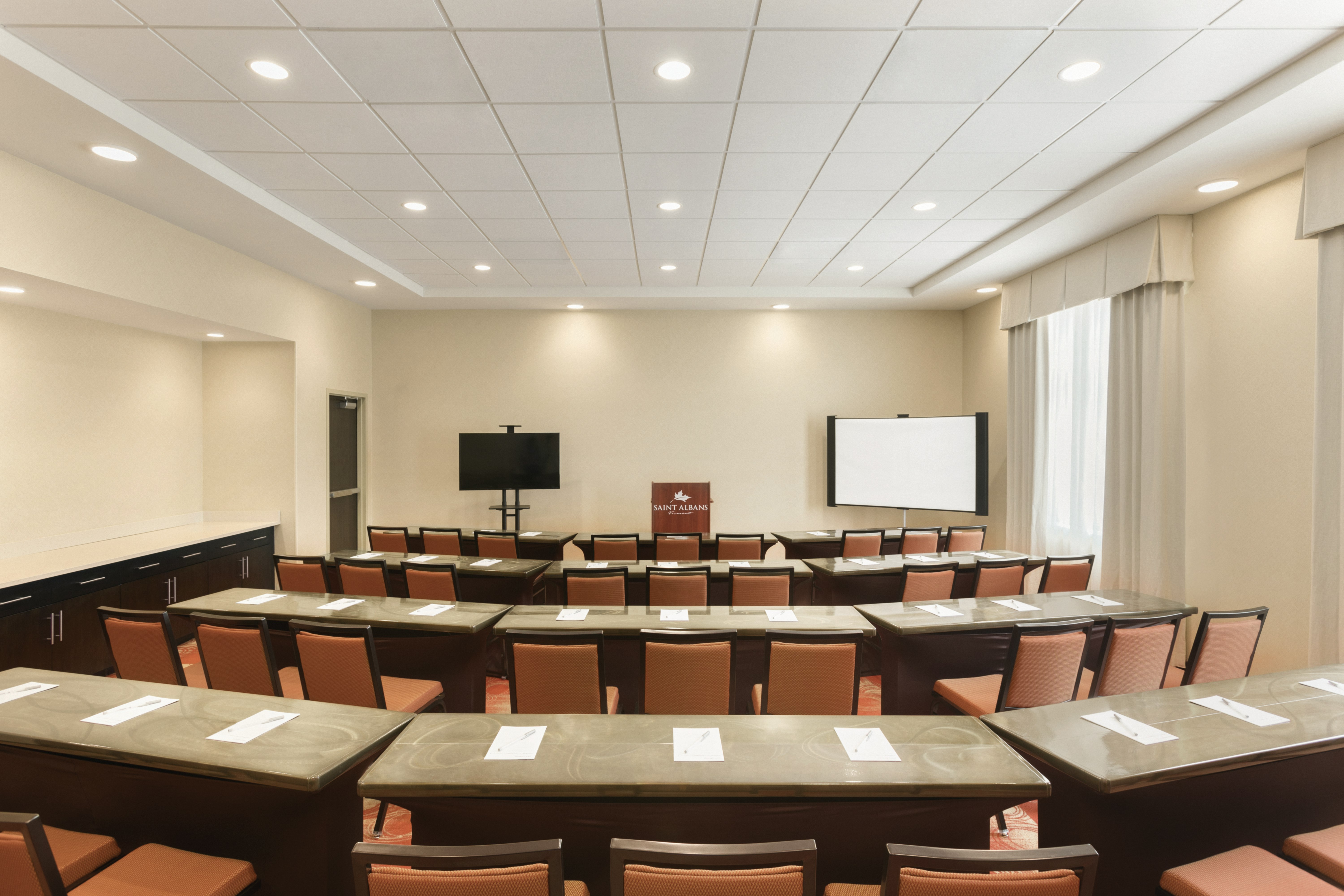Hampton Inn St Albans Vt 25/32