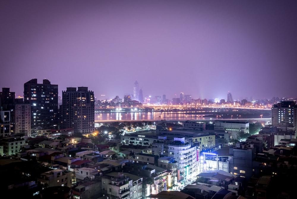 We Meet Taipei Hotel 42/50