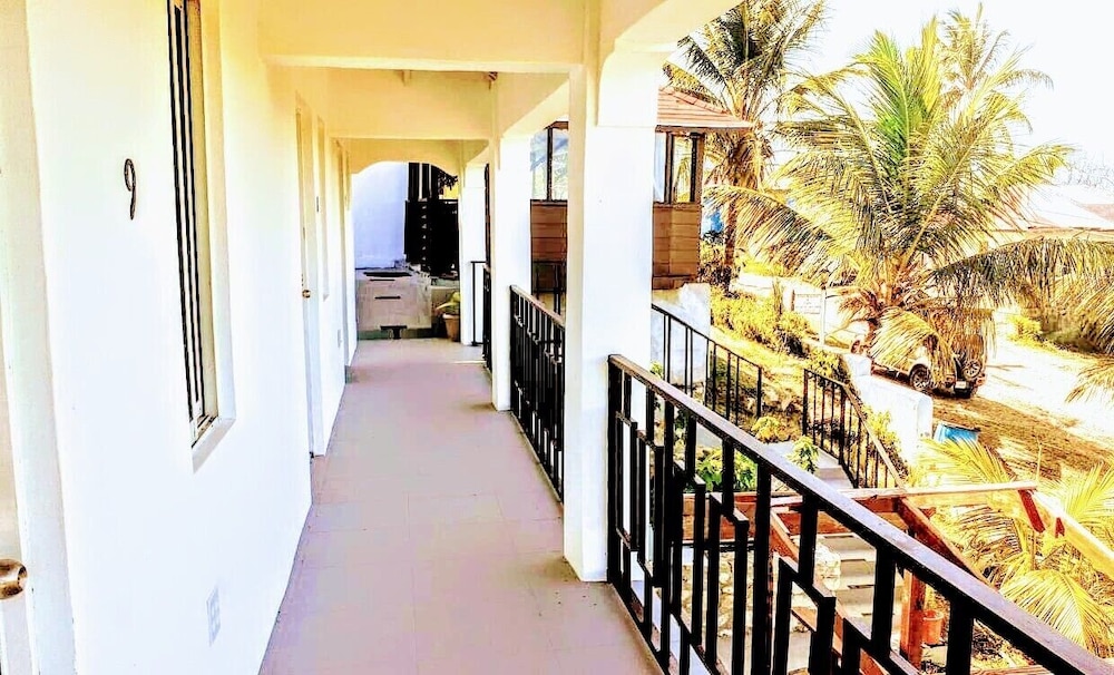 Ellen Bay Inn 4/50